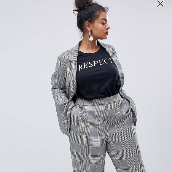 Meet your Posher, Ruby - Picture 5 of 16